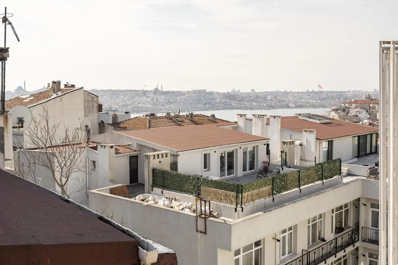 Central Flat Close To Taksim Square In Beyoglu Istanbul
